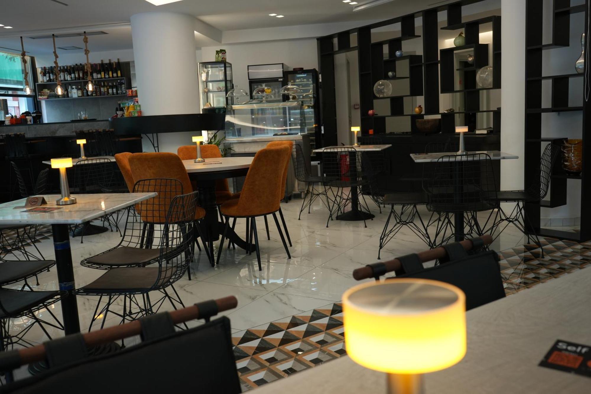 B21Residence เอเธนส์ ภายนอก รูปภาพ